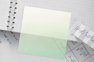 Notes samoprzylepny (karteczki) transparentne, z polipropylenu 75x75 biało- zielony 50k [mm:] 75x75 Titanum