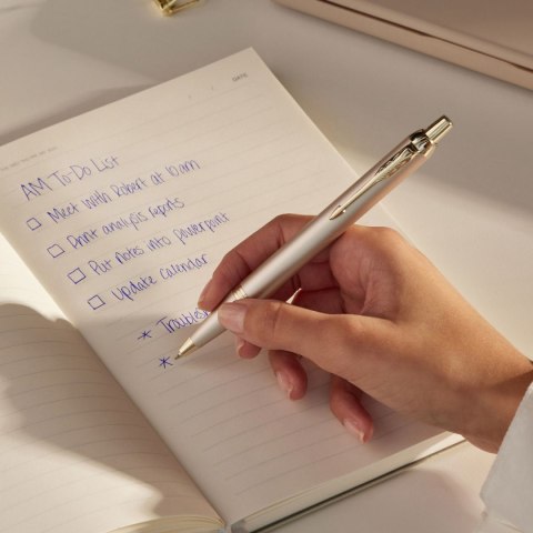 Ekskluzywny długopis im f MONOCHROME CHAMPAGNE wkład niebieski Mmm Parker (2172956)