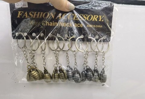 Brelok metalowy, granat Adar (544147)