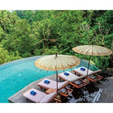 Kalendarz ścienny SŁONECZNE WAKACJE 13-planszowe 2024 320mm x 470mm Lucrum (RW08)