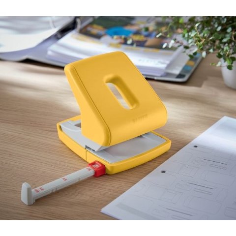 Dziurkacz Cosy żółta 30k (50040019) Leitz