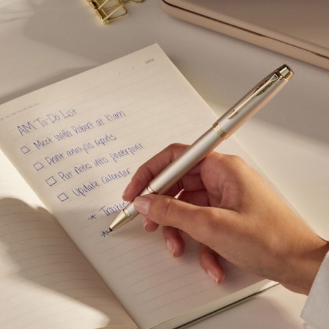 Ekskluzywne pióro kulkowe im f MONOCHROME CHAMPAGNE wkład niebieski Parker (2172955)