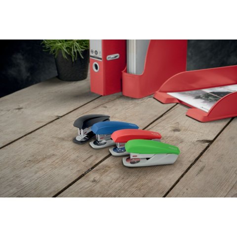 Zszywacz nexxt recycle czarny 25k (56060095) Leitz