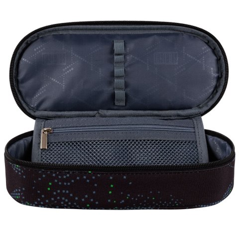 Saszetka Stright FOOTBALL PC-01 5903235667701 mix St.Right (Z USZTYWNIANA KLAPKĄ)